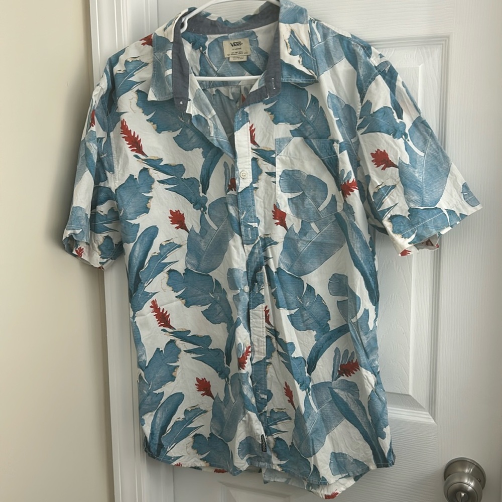 Men’s XL Vans button up t shirt